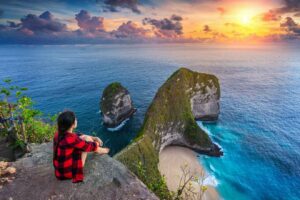 Guide Nusa Penida Obyek Wisata Destinasi Sunset di Kelingking Beach Nusa Penida Bali